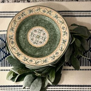Vintage Pfaltzgraff Green and Cream Decorative Bread and Butter Plates Set of 3‎